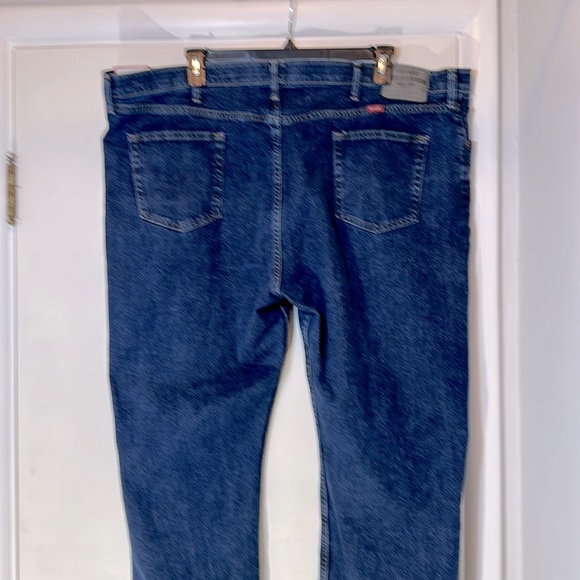 NWT Wrangler Regular Fit Jean 48x30 - Picture 9 of 13